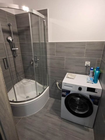 Na sprzedaż 2 budynki mieszkalne po generalnym remoncie