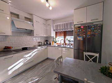 Nowoczesny dom, duża działka, 2 stanowiskowy garaż -Janowice