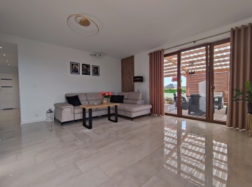 Nowoczesny dom, duża działka, 2 stanowiskowy garaż -Janowice