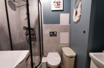 3 pok. mieszkanie, I piętro, po generalnym remoncie, umeblow ...