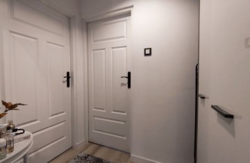 3 pok. mieszkanie, I piętro, po generalnym remoncie, umeblow ...