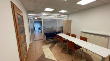 Umeblowany lokal usługowo-biurowy o pow. 200m2 -Starówka