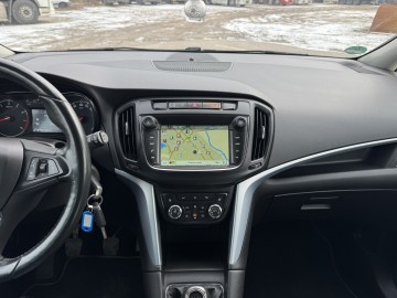 Opel Zafira 1.4 BENZYNA Klimatronik Ledy Tempomat Nawigacja