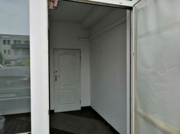 Lokal usługowo-biurowy na parterze -ul.Chopina 17A, 900zł/mc