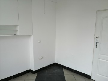 Lokal usługowo-biurowy na parterze -ul.Chopina 17A, 900zł/mc