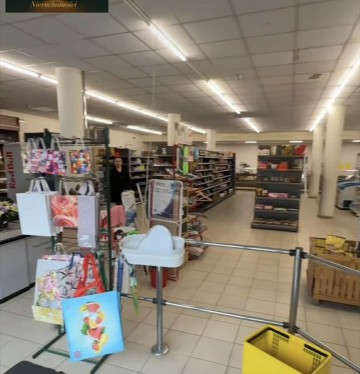 Lokal usługowo-handlowy Giewart&oacute;w