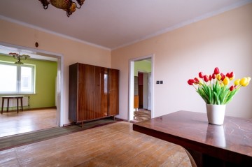 Dom jednorodzinny 160,6 m² z dużą działką 5552 m² – Koło, ul