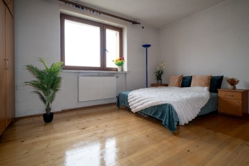 Dom jednorodzinny 160,6 m² z dużą działką 5552 m² – Koło, ul