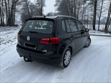 * VW GOLF SPORTSVAN * BOGATY * RADAR * ALCANTARA * NAVI *