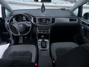 * VW GOLF SPORTSVAN * BOGATY * RADAR * ALCANTARA * NAVI *