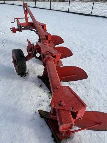 Pług 4 skibowy zagonowy 4x40cm