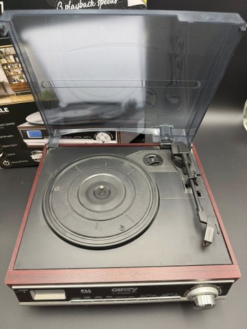 Gramofon z radiem Camry CR 1113  Stan: sprawny, dobry, używa