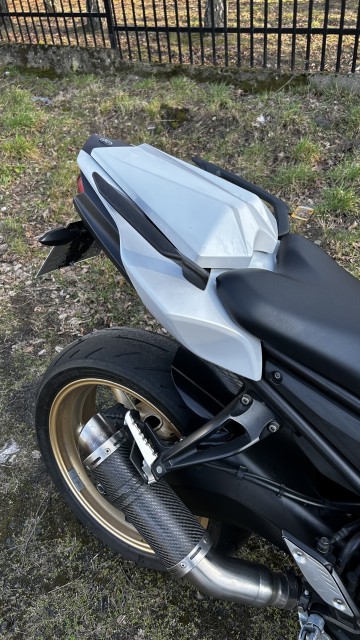 YAMAHA FZ8 S - FAZER - ABS - Piękna biała perła