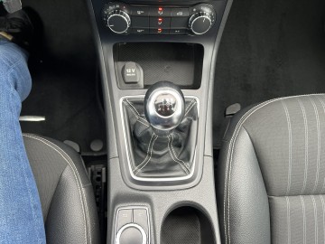 Mercedes B 1.5 DIESEL Klimatyzacja Nawigacja MOŻLIWA ZAMIANA