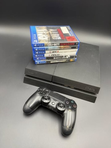 Konsola PS4 1TB komplet  Stan: dobry, sprawny. W komplecie K