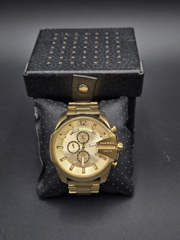 Zegarek Diesel DZ4360 Mega Chief Stan: sprawny, dobry, używa