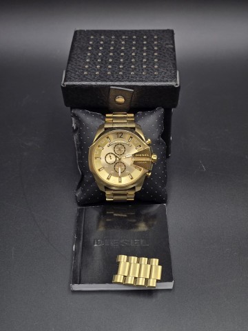Zegarek Diesel DZ4360 Mega Chief Stan: sprawny, dobry, używa
