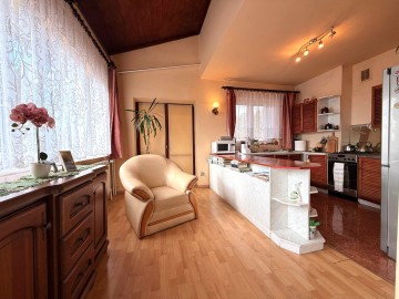 WYJĄTKOWY DOM Z ANTRESOLĄ POD LASEM – PRZYBYŁÓW