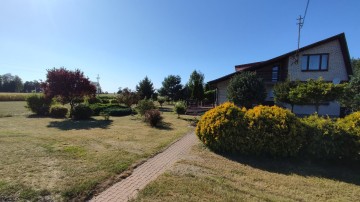 WYJĄTKOWY DOM Z ANTRESOLĄ POD LASEM – PRZYBYŁÓW