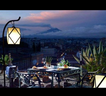 Na sprzedaż część kamienicy Carini Sycylia