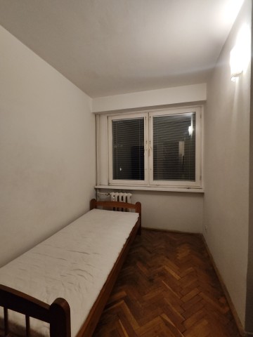 Konin, 11 Listopada - 1 piętro - 2 pok. - 39 m2 - balkon