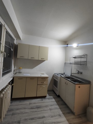 Konin, 11 Listopada - 1 piętro - 2 pok. - 39 m2 - balkon