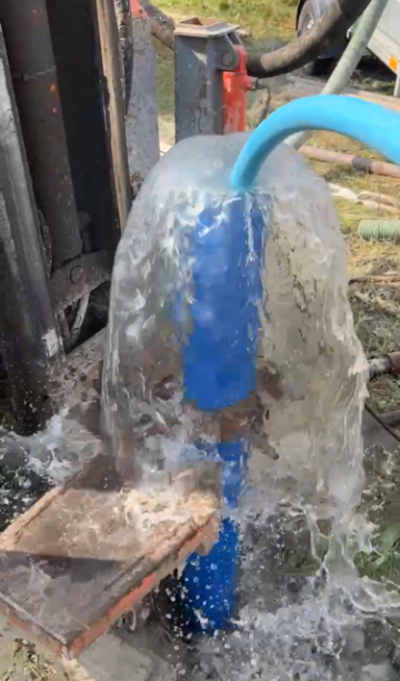 Odwierty / Kolektory pionowe / GRUNTOWE POMPY CIEPŁA BOSCH