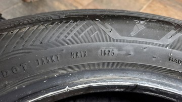 4 x Goodyear EfficientGrip 2 suv 215/60/17. "Demo"