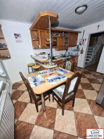 Przestronny dom 150 m&sup2; na dużej działce 37 ar &ndash; Żychlin