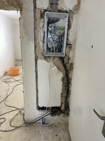 Elektryk-Złota rączka-Przeprowadzki