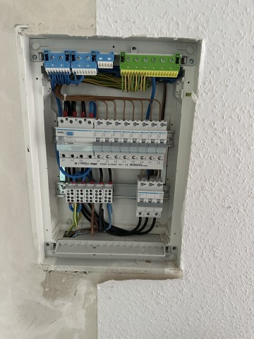 Elektryk-Złota rączka-Przeprowadzki