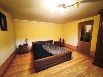 Na sprzedaż dom z dużym garażem