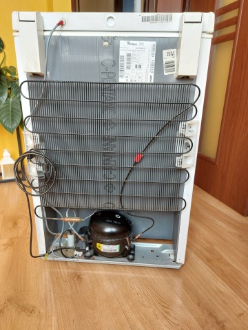 SPRZEDAM ZAMRAZARKĘ