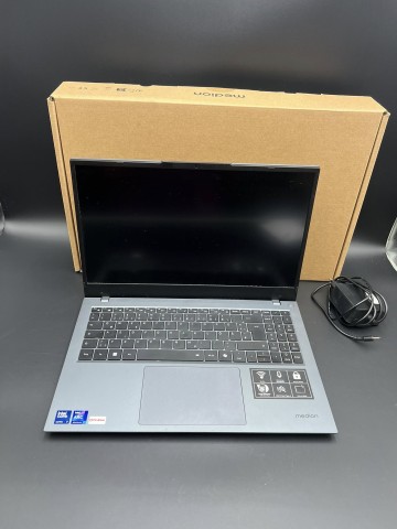 Laptop Medion e51443 32 GB/1 TB