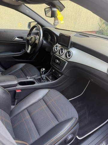 Sprzedam Mercedesa CLA 180