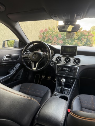 Sprzedam Mercedesa CLA 180