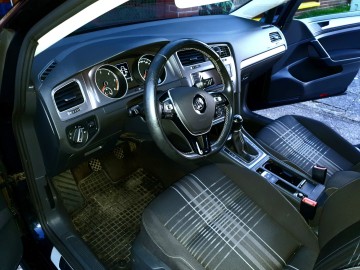 Sprzedam Golfa 7 2015r 1.6 tdi 110KM