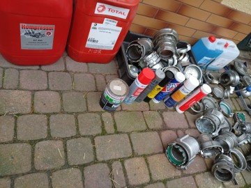 Sprzedam oleje silnikowe przekładniowe, hydrauliczne, smary