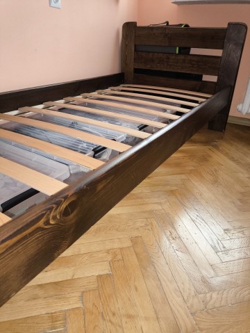 Sprzedam ł&oacute;żko drewniane