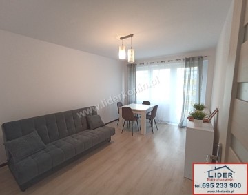 Wynajmę 2 pok. mieszkanie |39 m&sup2;| balkon | III piętro |Konin