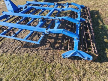 sprzedam agregat uprawowy z wałkami w przodzie i z tyłu