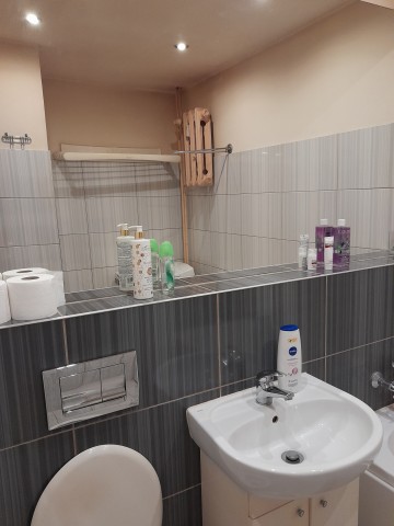 Wynajmę kawalerkę Zatorze duży balkon 1500zł