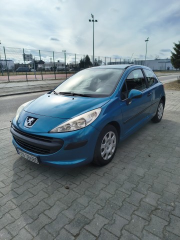 Peugeot 207 2007r niski przebieg, prywatnie.