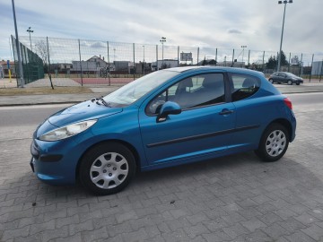 Peugeot 207 2007r niski przebieg, prywatnie.