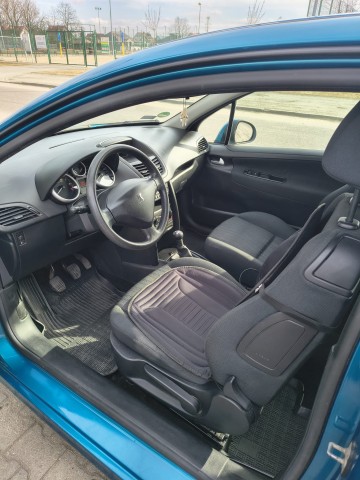 Peugeot 207 2007r niski przebieg, prywatnie.