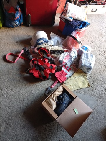 Sprzedam sprzęt asekuracyjny