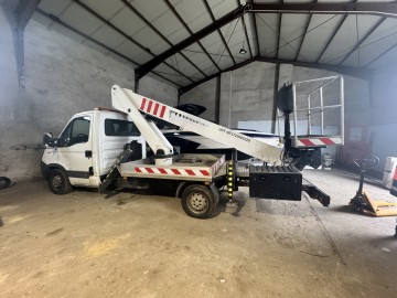 Podnośnik koszowy IVECO 35S12 + CELA TL18 – 2010 r. – UDT