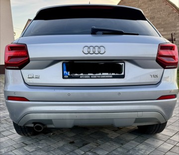 Sprzedam prywatną Audi Q2