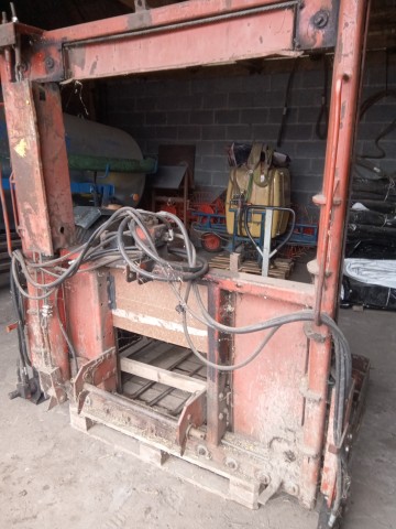 Wycinarka do kukurydzy i kiszonki sprawna