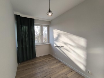 Na sprzedaż mieszkanie Voś. - 11 Listopada niski blok